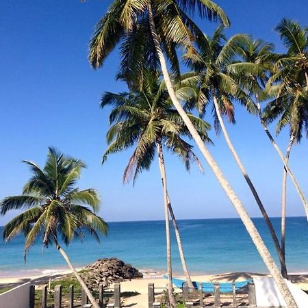 אמבלנגודה Rainbow Beach Resort מראה חיצוני תמונה